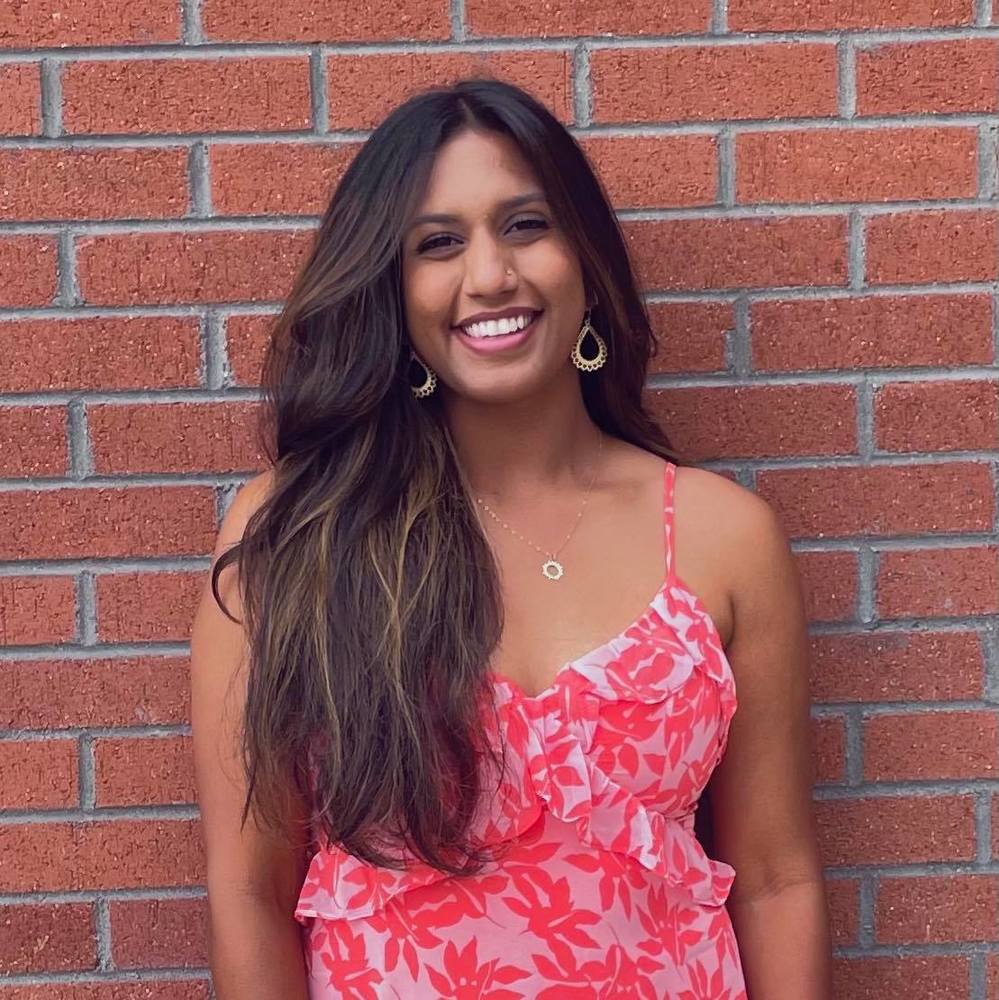 Meet your Posher, Maya